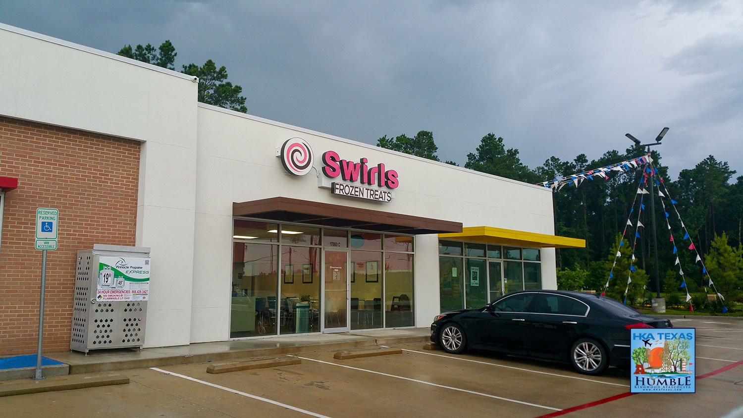 Swirls Frozen Treats opens July 1, 2015 in Atascocita
