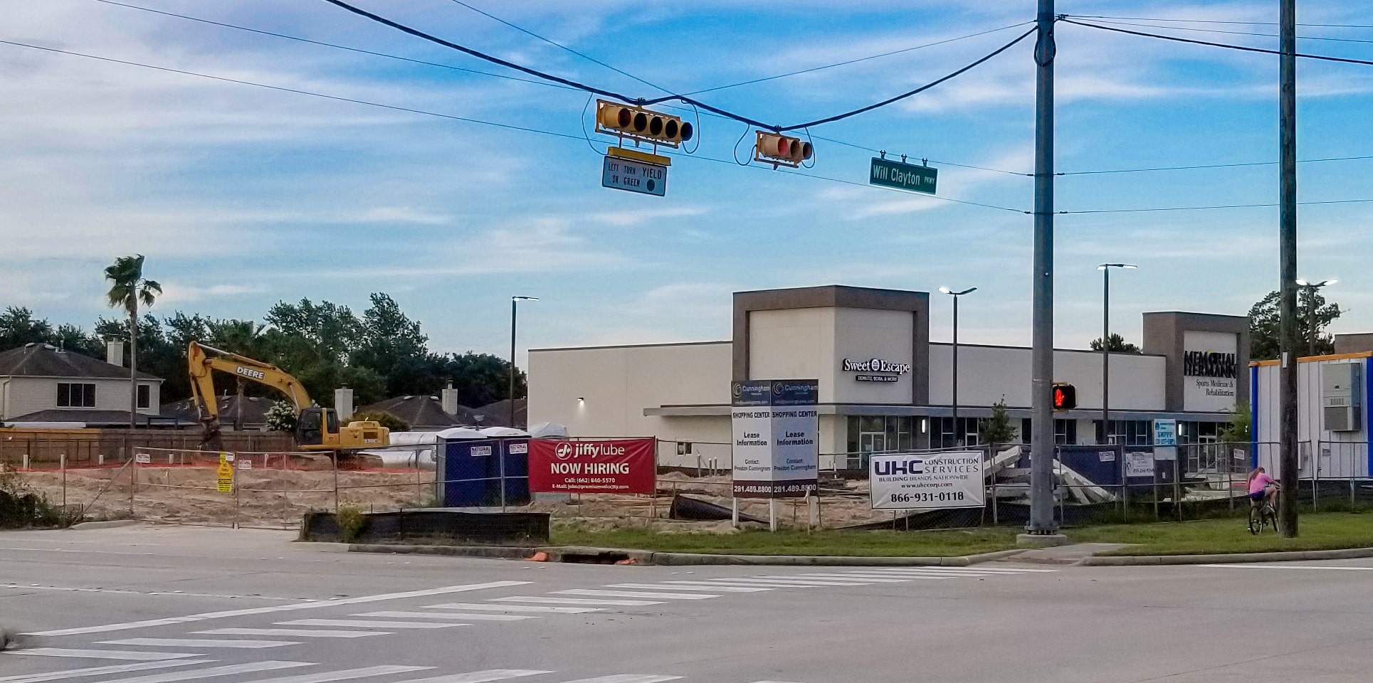 A new Jiffy Lube Service Center is under construction in Atascocita
