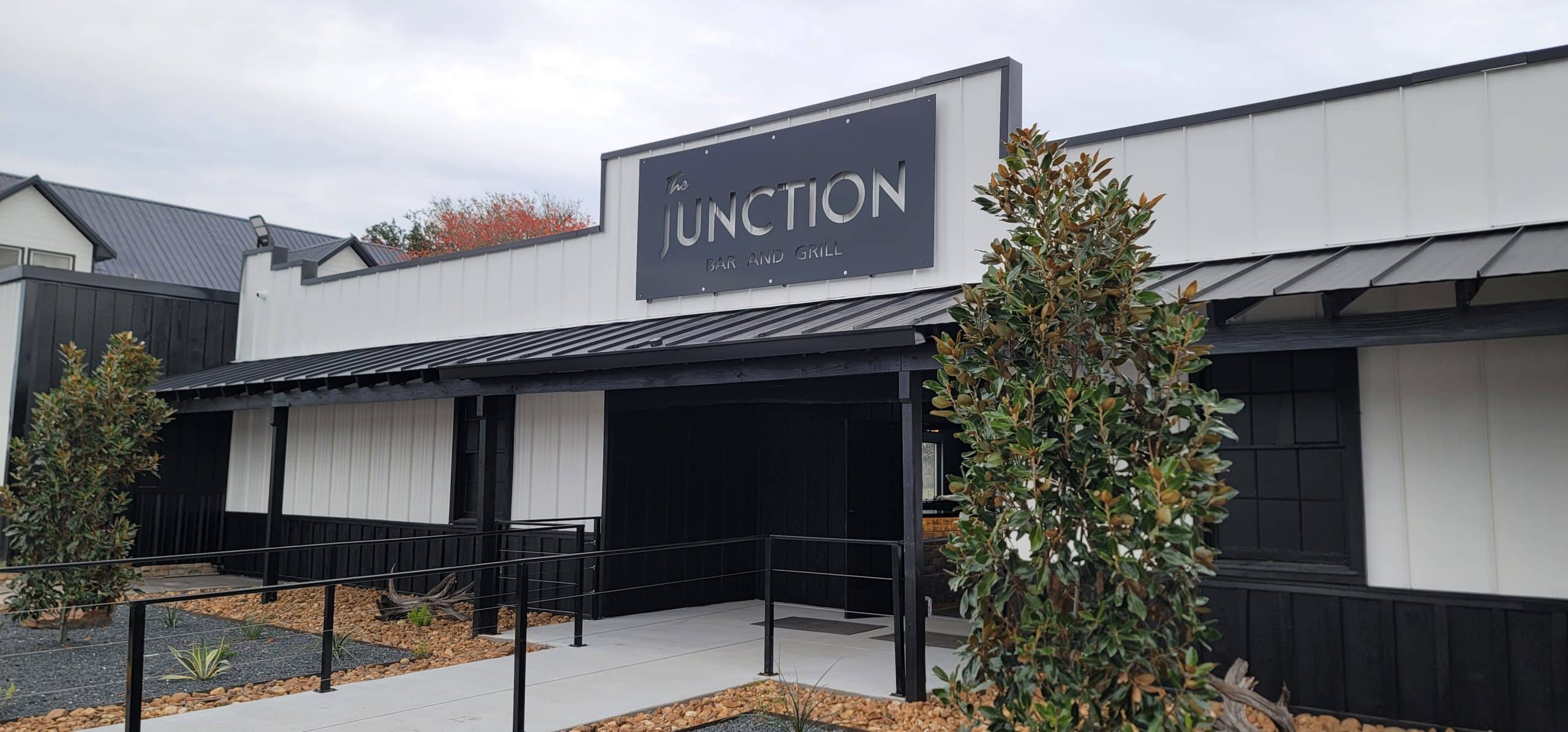 The Junction Bar and Grill opens in Crosby, Texas