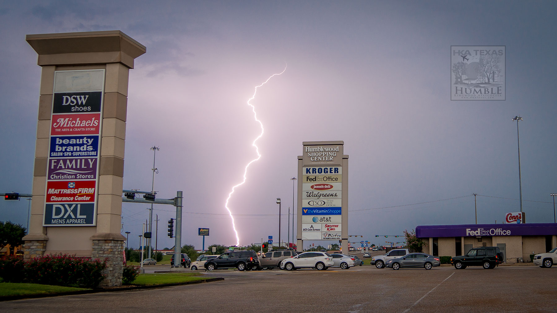 Electrifying lightning photos from Humble, Texas