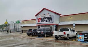 TRACTOR SUPPLY Opening soon in Crosby – Huffman area